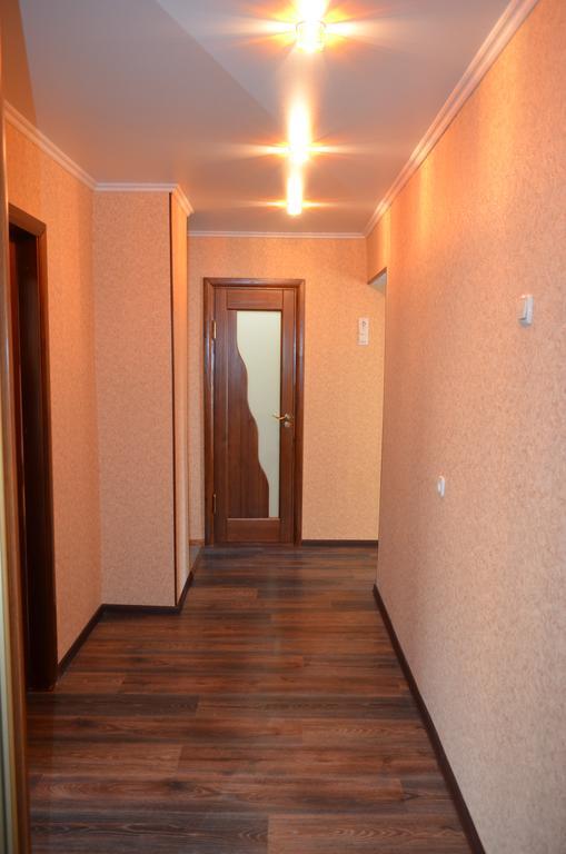 Apartment At Zhukova Street Baranavitsjy Eksteriør bilde